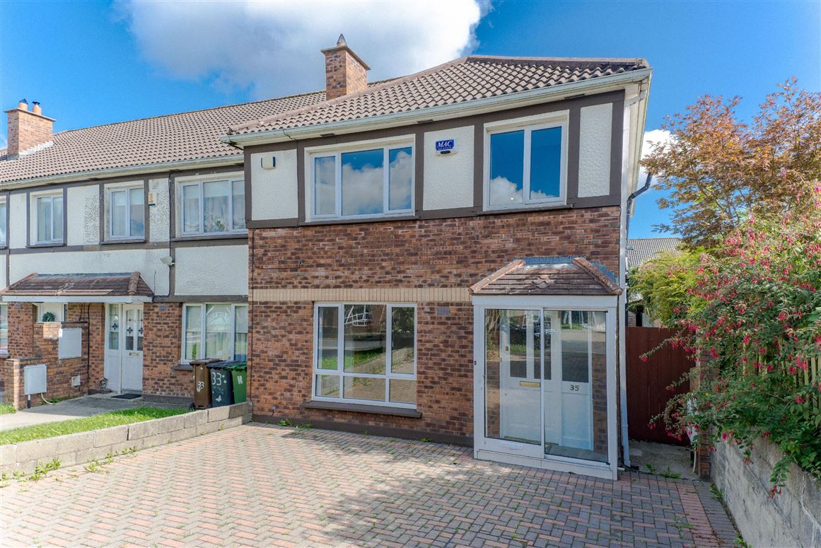 35 Oakdale Close, Ballycullen Road, Firhouse, Dublin