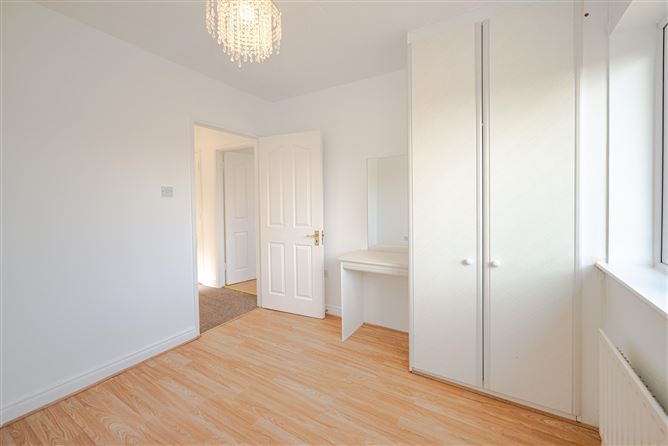 35 Oakdale Close, Ballycullen Road, Firhouse, Dublin
