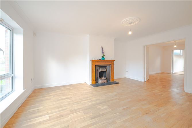 35 Oakdale Close, Ballycullen Road, Firhouse, Dublin