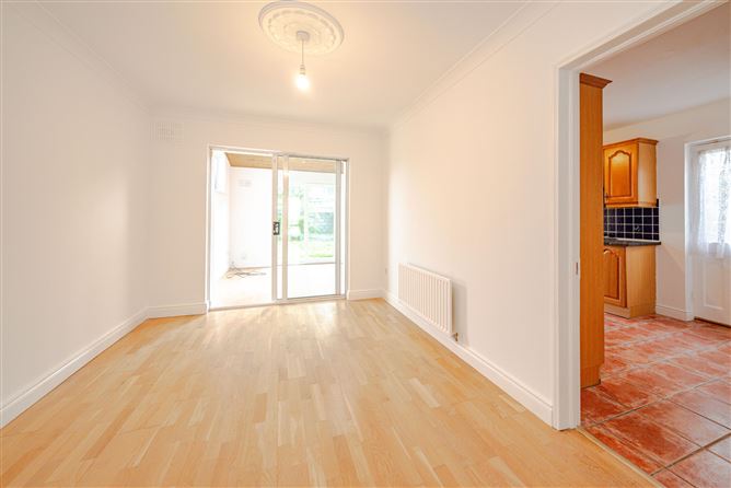 35 Oakdale Close, Ballycullen Road, Firhouse, Dublin