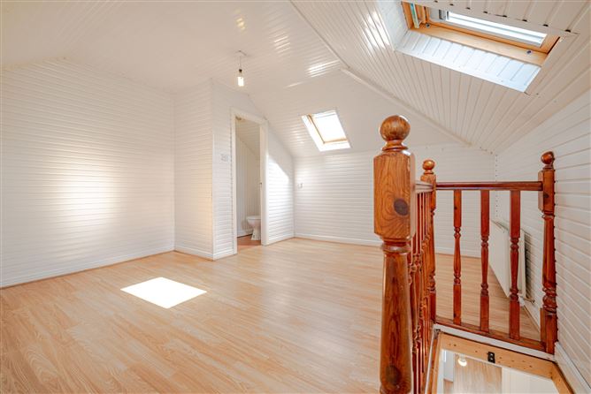 35 Oakdale Close, Ballycullen Road, Firhouse, Dublin