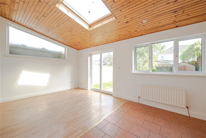 35 Oakdale Close, Ballycullen Road, Firhouse, Dublin