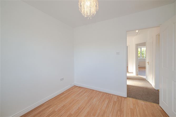 35 Oakdale Close, Ballycullen Road, Firhouse, Dublin