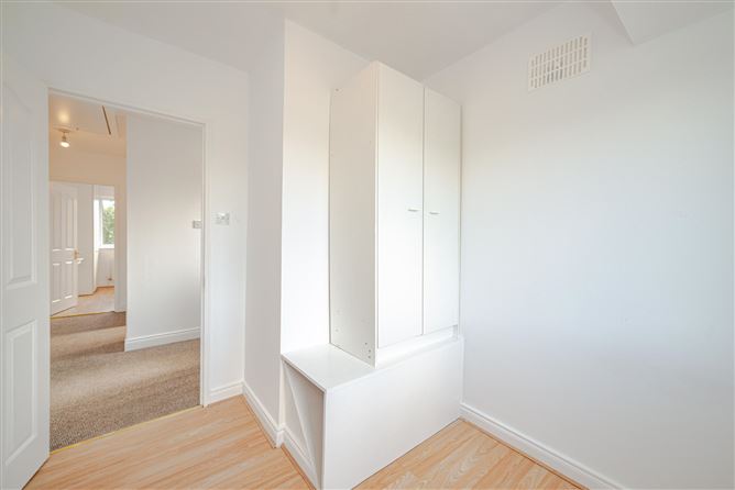 35 Oakdale Close, Ballycullen Road, Firhouse, Dublin