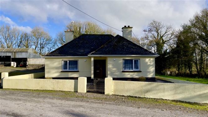 Residence & Outbuildings On C. 0.82 Acres, Lisheennaheltia, Williamstown, County Galway