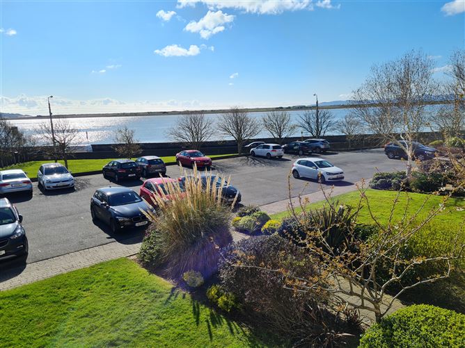 16 Mariners Court, Sutton, Dublin