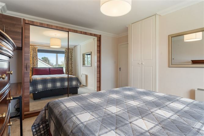 16 Mariners Court, Sutton, Dublin