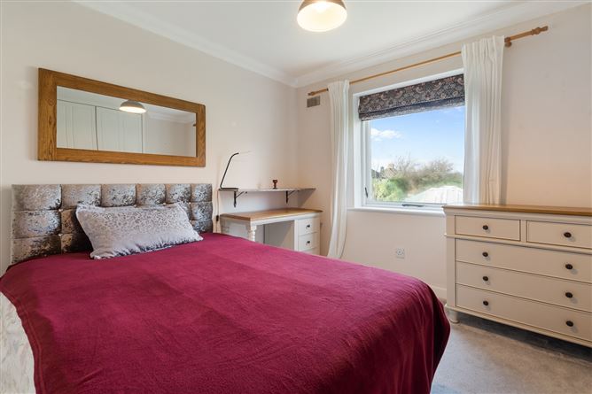 16 Mariners Court, Sutton, Dublin