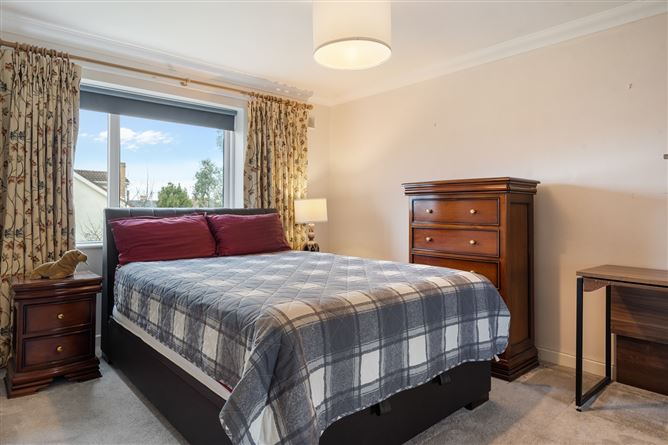 16 Mariners Court, Sutton, Dublin
