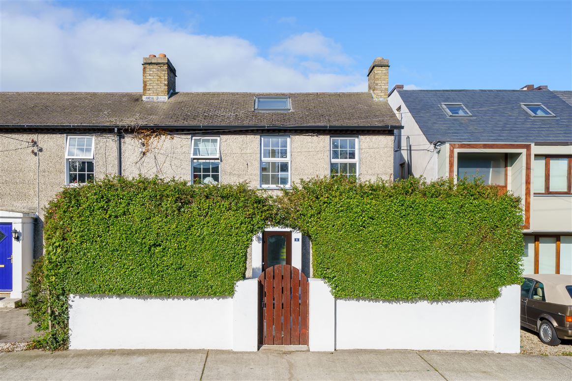 8 St. Fintan's Villas, Deansgrange, County Dublin