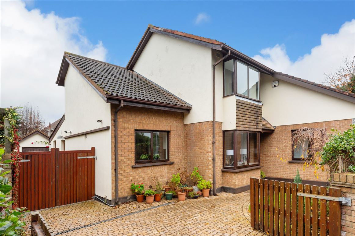 5 Stradbrook Grove, Stradbrook Road, Blackrock, Co. Dublin
