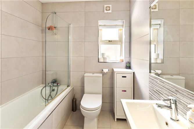 21 Kirvin Hill, Rathnew, Co. Wicklow