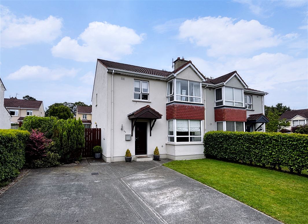 42 Whitethorn Grove, Letterkenny, Donegal