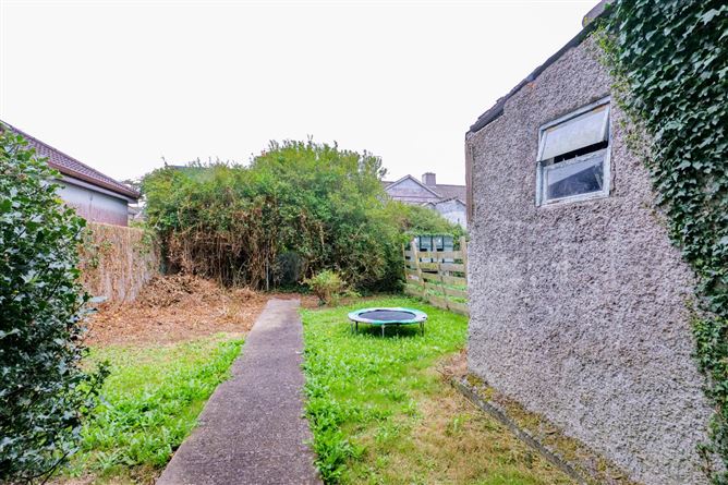 Photo 10 of 12 — 36 McDara Road, Shantalla, Galway City