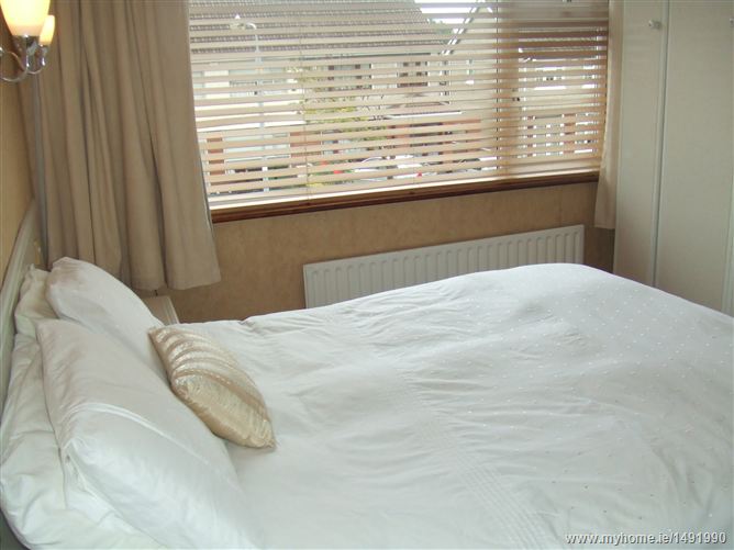 214, Glenview Park, Tallaght, Dublin 24