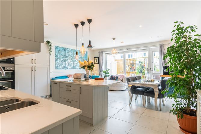 18 Cedarview, Santry, Dublin 9