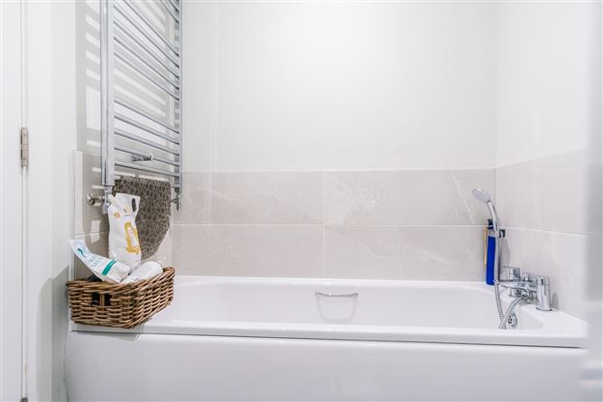 18 Cedarview, Santry, Dublin 9