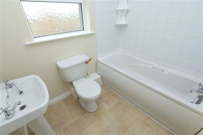 26 Whitethorn, Cross Lanes, Drogheda, Co. Louth