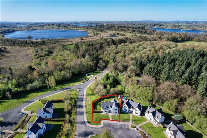 8 Errew Drive, Lough Rinn, Mohill, Co. Leitrim