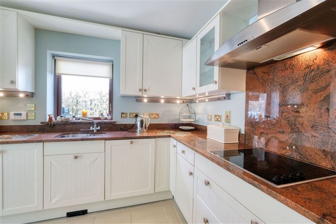 8 Errew Drive, Lough Rinn, Mohill, Co. Leitrim