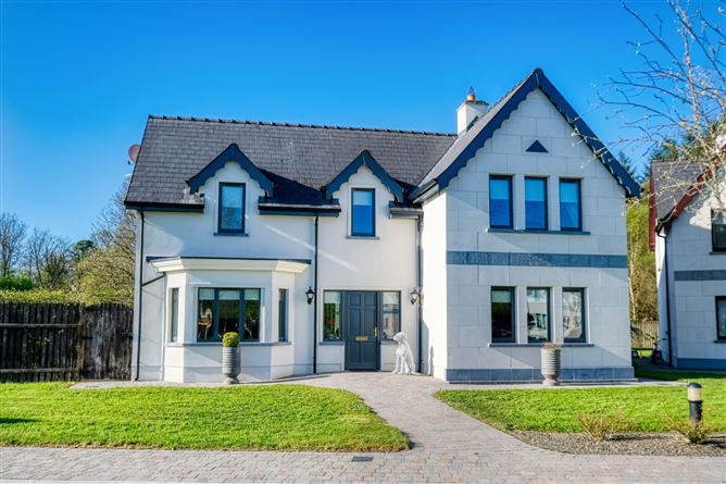8 Errew Drive, Lough Rinn, Mohill, Co. Leitrim