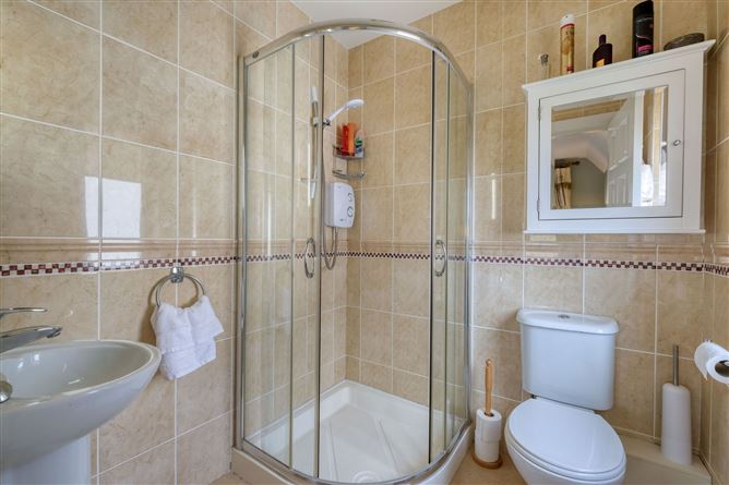 8 Errew Drive, Lough Rinn, Mohill, Co. Leitrim