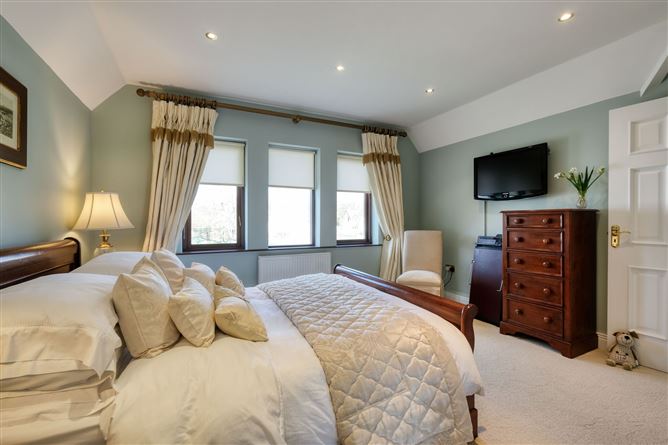 8 Errew Drive, Lough Rinn, Mohill, Co. Leitrim
