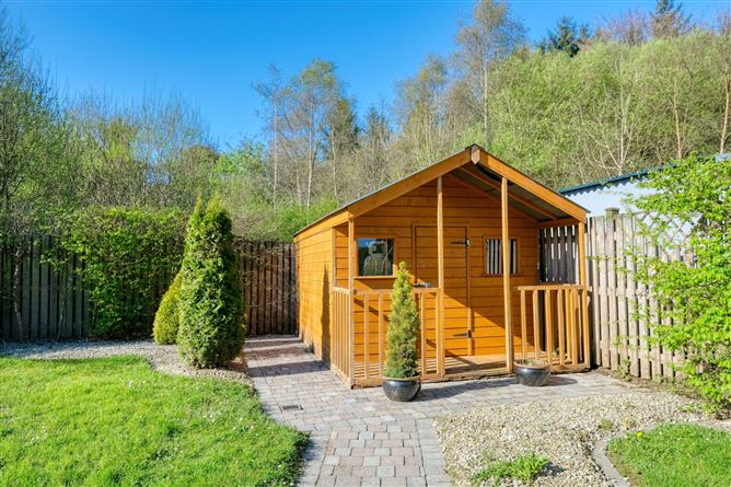 8 Errew Drive, Lough Rinn, Mohill, Co. Leitrim