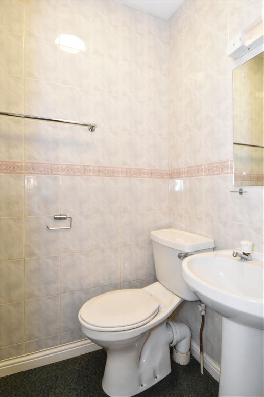 16 Dun Aengus, Dock Street, Galway 16 Dun Aengus, Dock Street, Galway