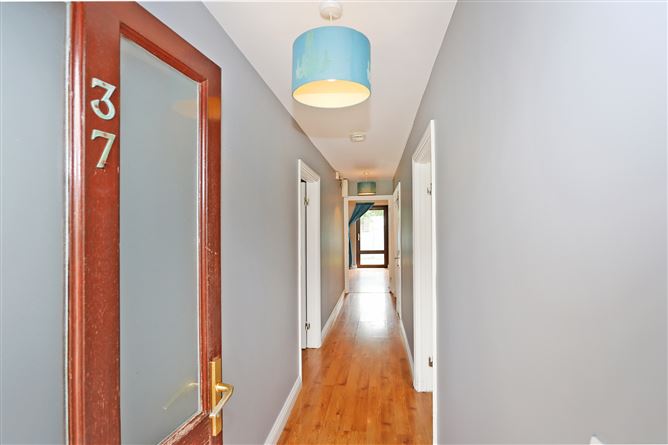 37 Ballycasey Crescent, Shannon, Co. Clare