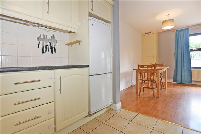 37 Ballycasey Crescent, Shannon, Co. Clare