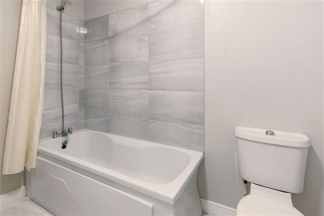6 Ledwidge Hall Apartment, Slane, Co. Meath