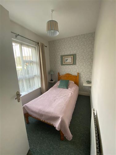 4 Lourdes Crescent, Aughrim, Wicklow