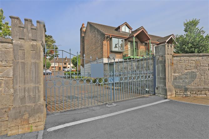 13 Rosehill, O'Callaghan Strand, Limerick