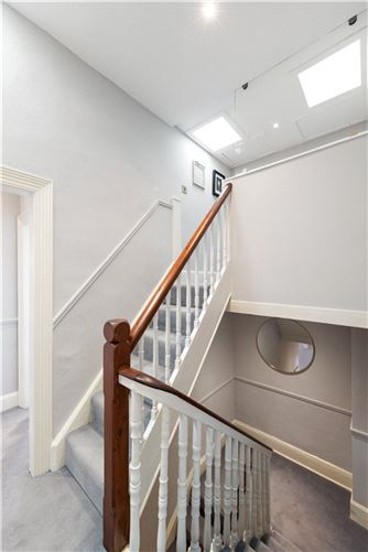 https://photos-a.propertyimages.ie/media/0/9/9/4923990/cdd8571a-37cb-4a4f-80ab-0778fcf2a271_l.jpg