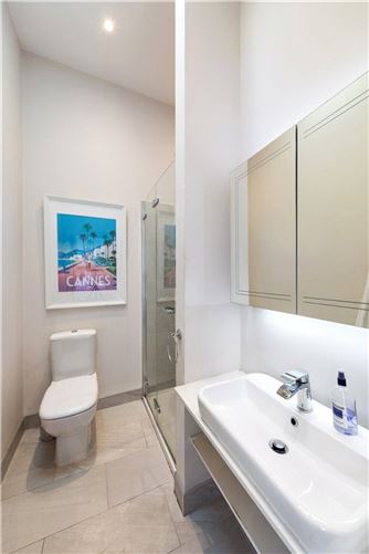 https://photos-a.propertyimages.ie/media/0/9/9/4923990/cdd8571a-37cb-4a4f-80ab-0778fcf2a271_l.jpg
