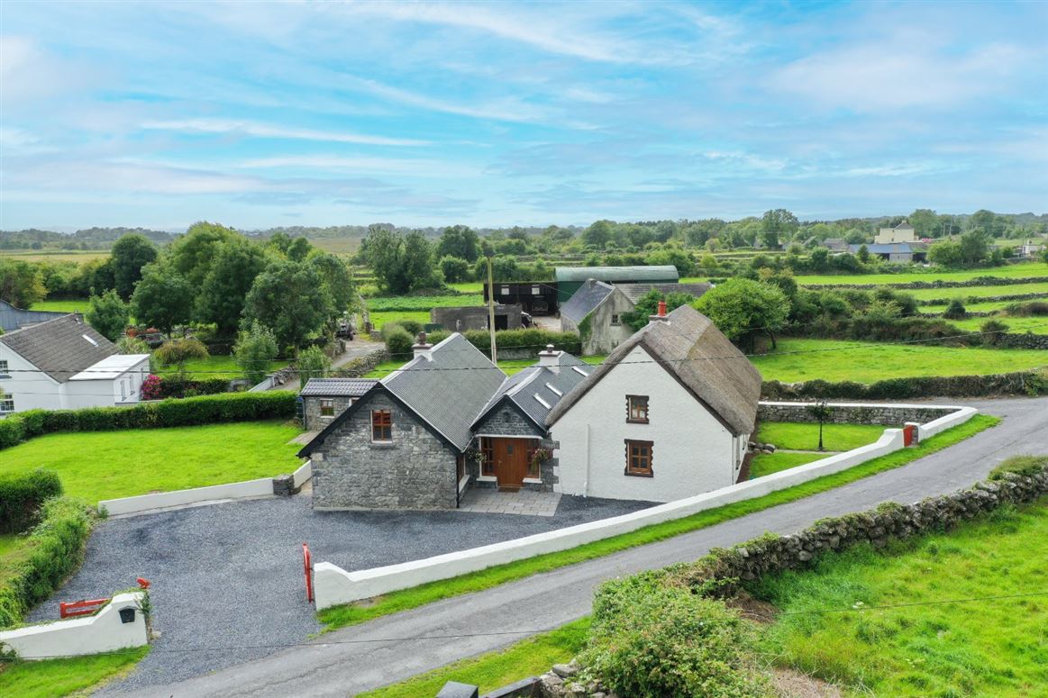 Oak Cottage, Lisheenoran, Annaghdown, Co. Galway