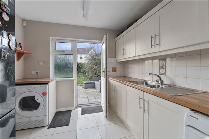 Photo 11 of 32 — 4 Pineview, Commons Road, Navan, Meath