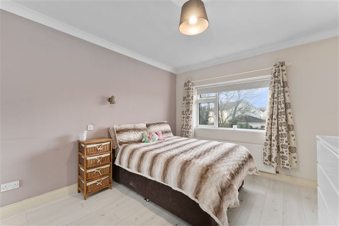 Photo 13 of 32 — 4 Pineview, Commons Road, Navan, Meath