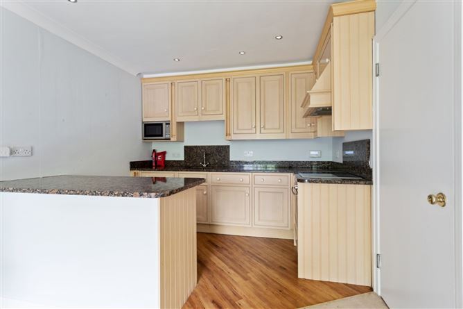 75 The Elms, Mount Merrion Avenue, Mount Merrion, Blackrock, Co. Dublin