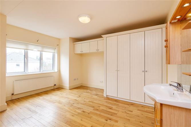 43 Gainsborough Park, Malahide, Co. Dublin