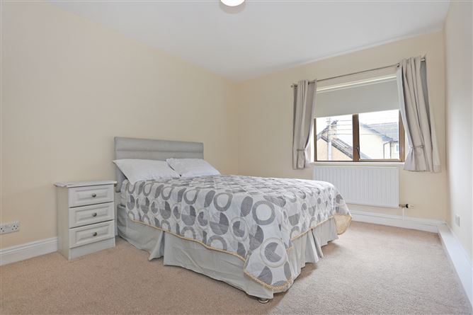 6 Strand Court, O'Callaghan Strand, Limerick