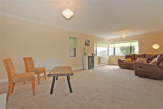 6 Strand Court, O'Callaghan Strand, Limerick