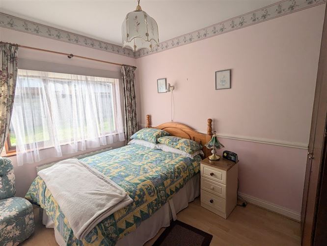 4 Clonaslee, Nenagh, Co. Tipperary