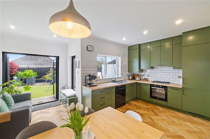 3 Marine Crescent, Blackrock Cove, Blackrock, Co. Louth