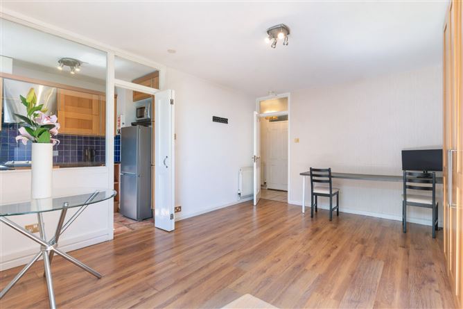 54 Rowan House, Mespil Estate, Sussex Road, Dublin 4