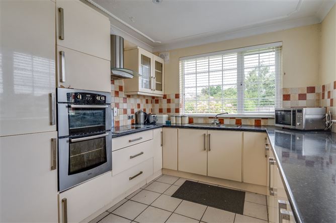 43 Lorcan Villas, Beaumont, Dublin 9