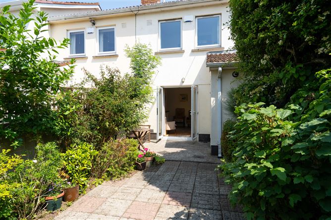 93 Meadowbank, Rathgar, Dublin 6