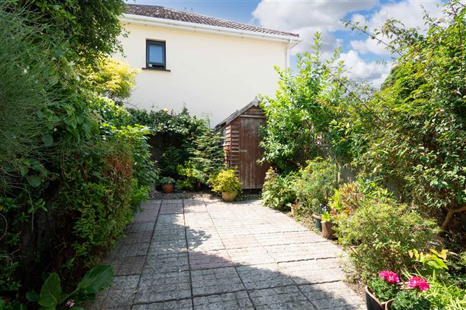 93 Meadowbank, Rathgar, Dublin 6