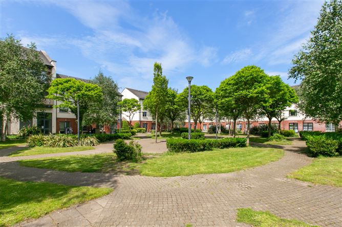 15 Rosse Court Terrace, Lucan, Co. Dublin